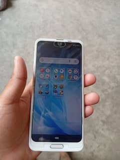 docomo aqous r2