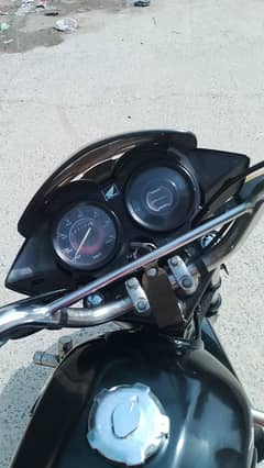 Honda pirdar 100 cc model 20 21