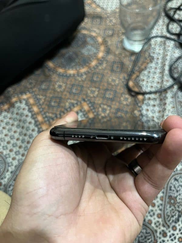 IPHONE XS MAX FACTORY UNLOCK 1
