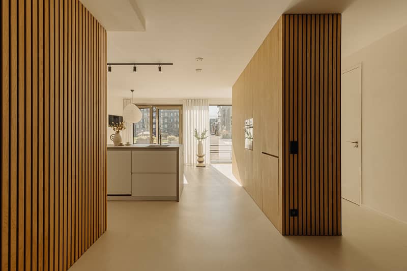 1400 Yards Office Use Bungalow In Immaculate Condition And A Large Garage With Capacity To Accommodate 15 Cars Easily Only For Reputable Organizations In Search Of A  Spic  And Span Property For Themselves 6