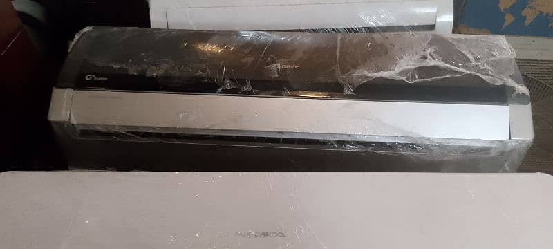 Gree 1.5 Ton DC Inverter 1