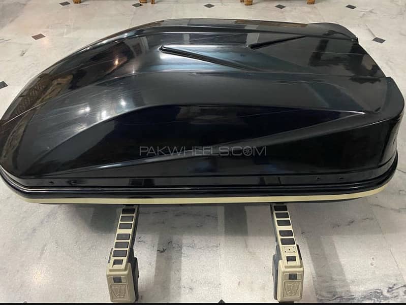 Car Roof Box & Rails - Exterior - 1101087679