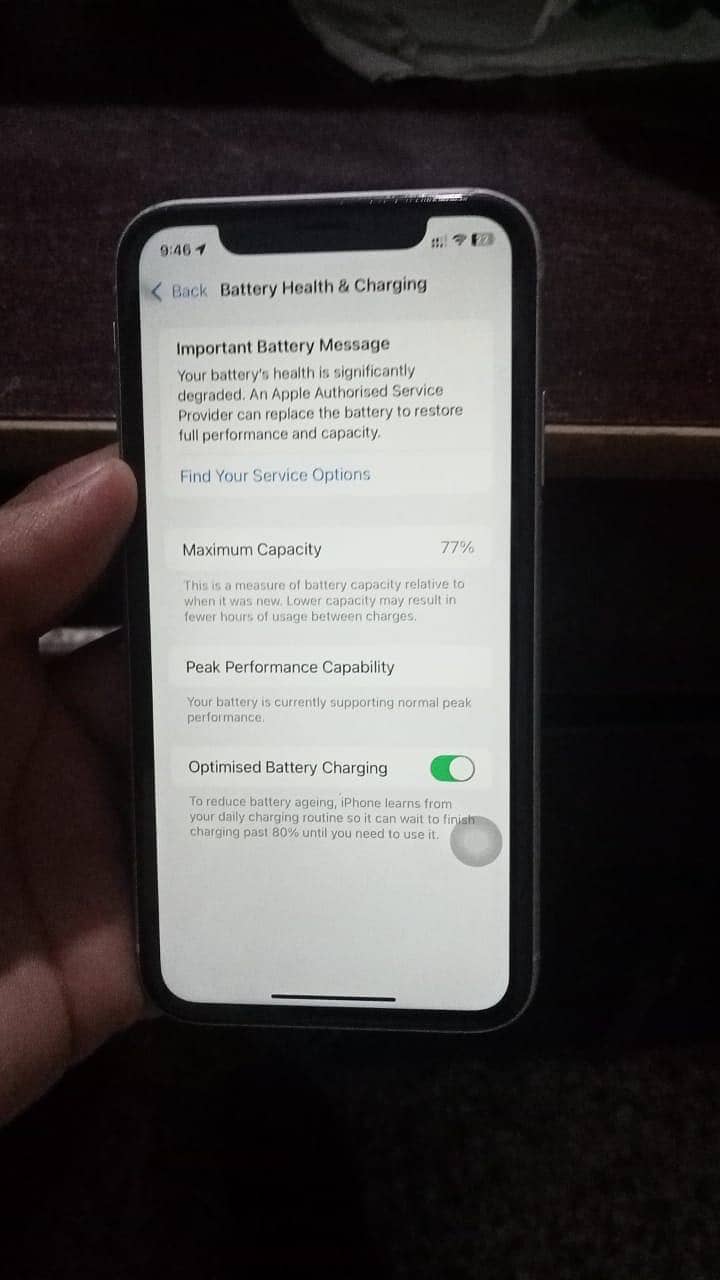 iPhone XR 64 GB waterpak esim 3 months pary hai chla k donga see pics 8