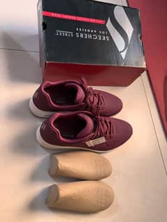 Skechers