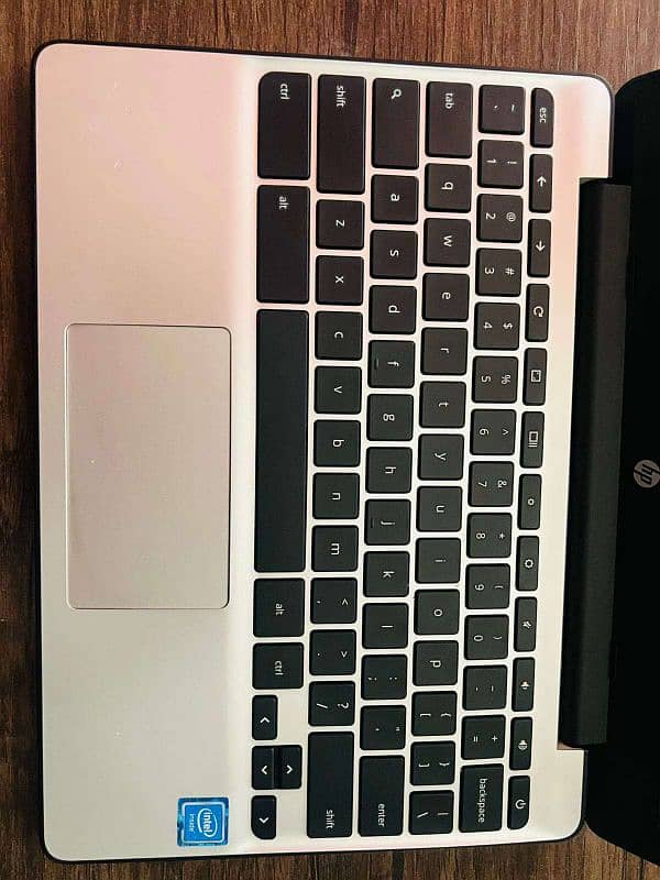 Operating systen:  Windows 10  HP G5  Processor: Intel Celeron 0