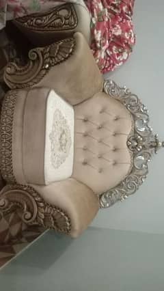 5 seater sofa and dewane