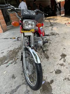 Honda 125 for sale 2022model all genuine