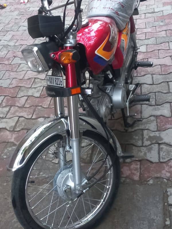 Honda cd 70 lush condition urgent sale please only call 2