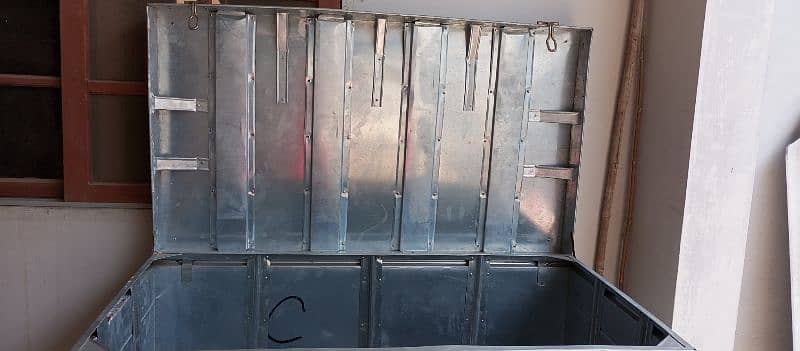 new condition. just few times used. 5