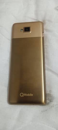 Q mobile E990