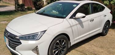 Hyundai Elantra 2022