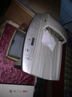 HP laserJet 3052