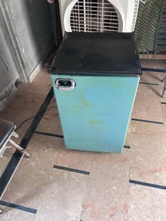 mini size fridge