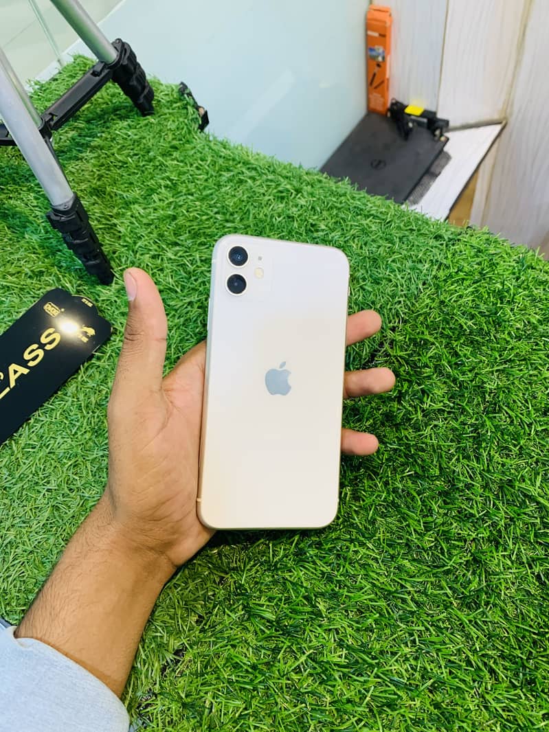 Iphone 11 non pta factory unlock All okeh waterpack 10/10 0
