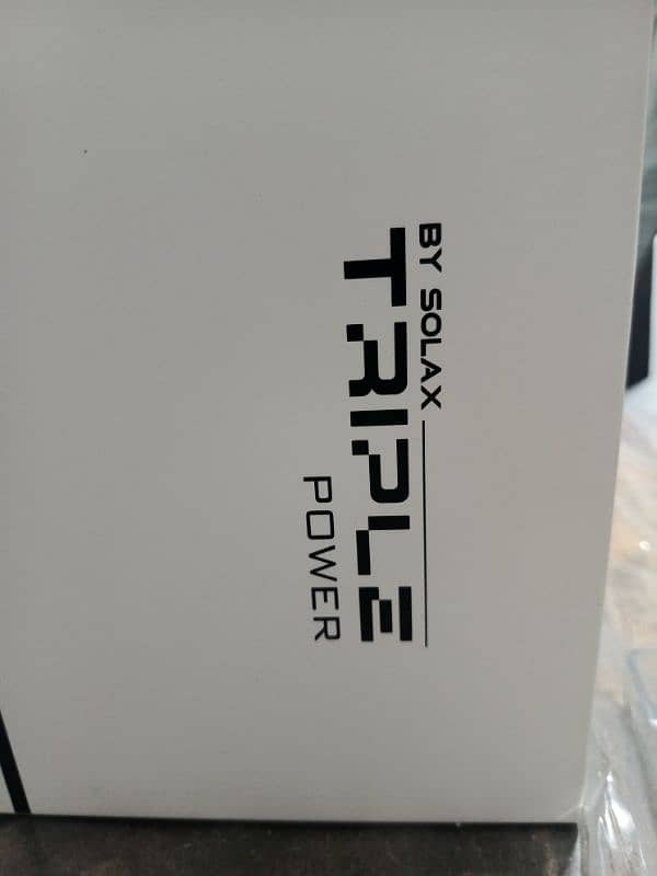 SOLAX lithium battery 51.2v 100Ah   5 year replacement warranty 16