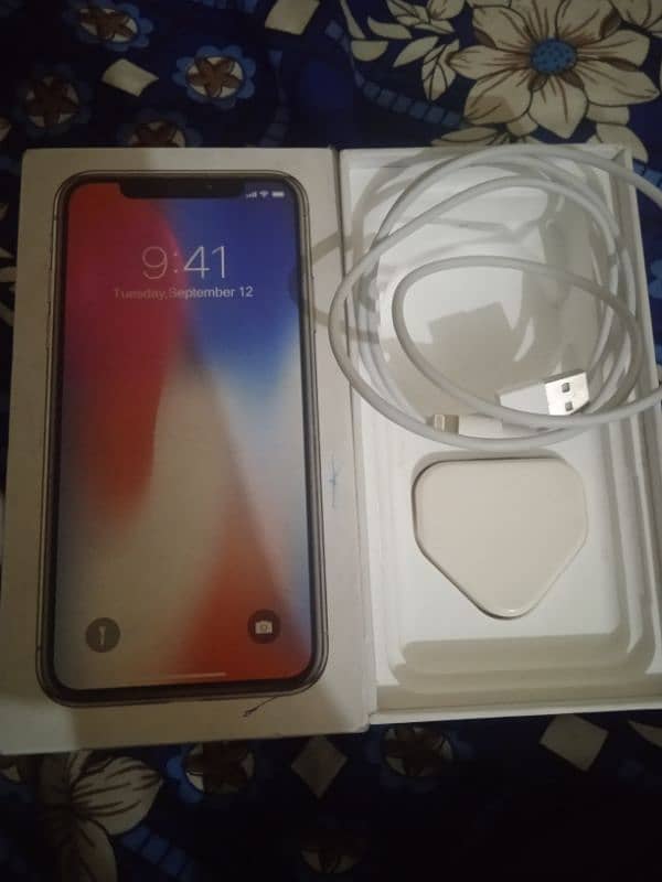i phone x 10/10 condition non pta with box charger original 6