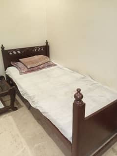 single bed for sell