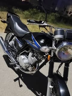Suzki 150cc like as new bike total genuine