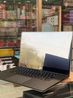Dell XPS 9560