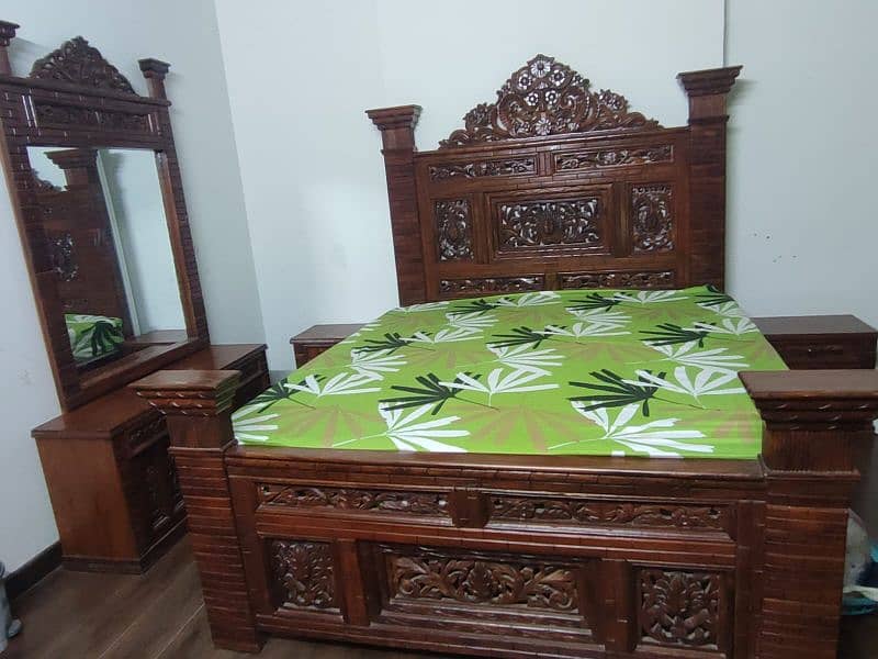 king size bed with mattress,2 side tables and a dressing table, 0