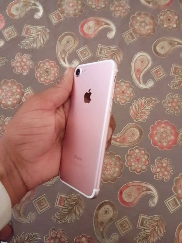 iPhone 7 good condition no fault exchange possible hai 03115227905 5