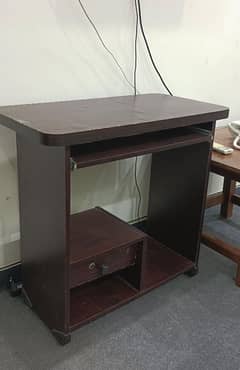 Computer table for sale