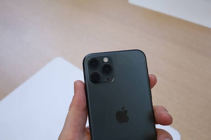 Apple iPhone 11 Pro Max 1