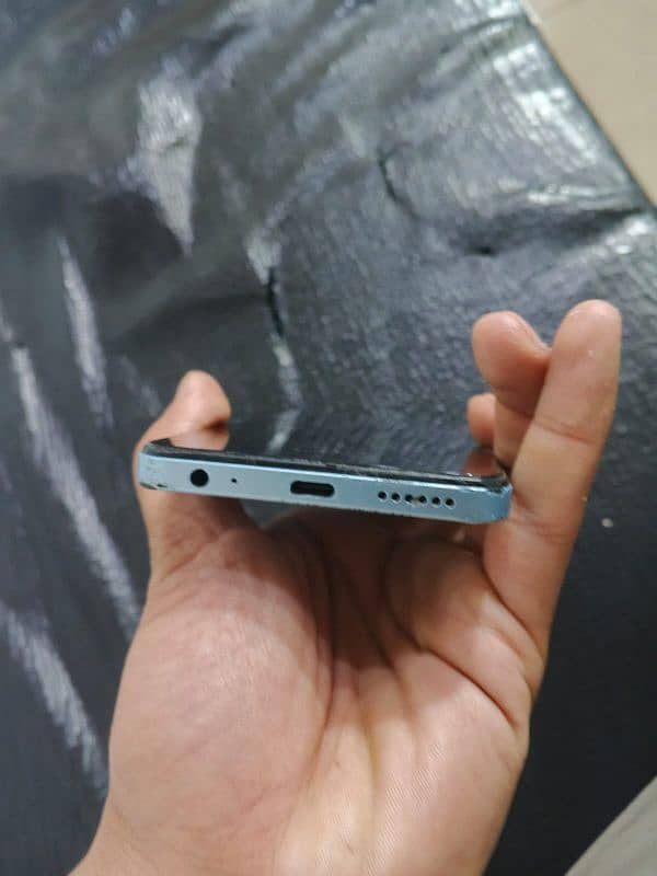 infinix smart 8 pro 4+4 128GB 4
