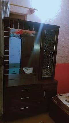 2500 only dressing table
