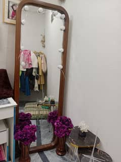 standing mirror