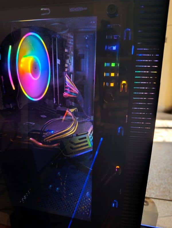 Custom  Gaming   PC 0