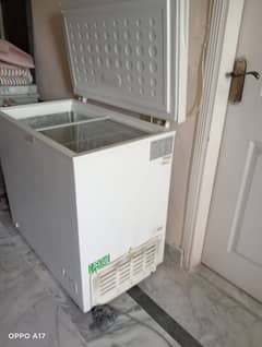 signature single door deep freezer