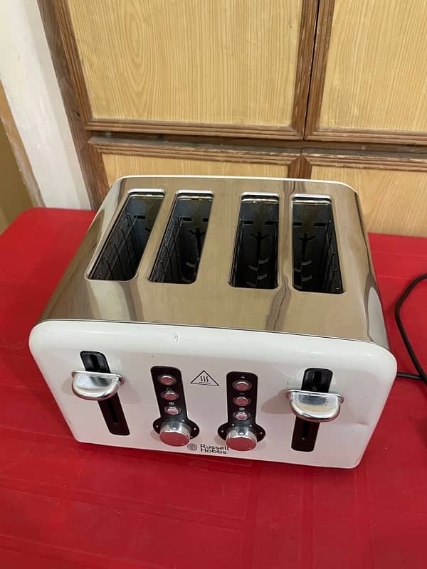 Russell Hobbs 4 slice Toaster/ Imported 0