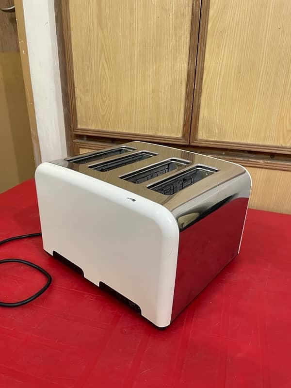 Russell Hobbs 4 slice Toaster/ Imported 5