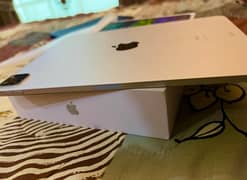 Apple iPad Pro 2020/2021 Silver Colour!