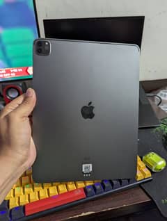 iPad pro 2020 12.9 inches 4th generation 512GB