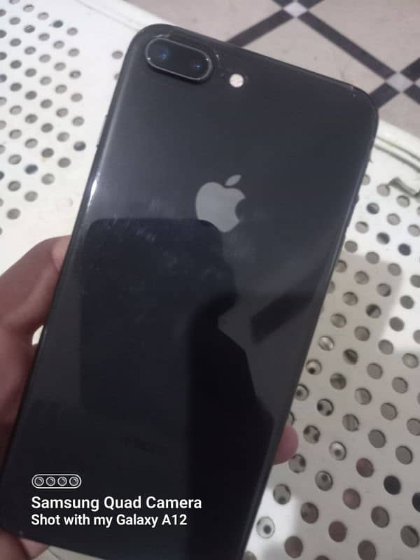 Iphone 8Plus 10/10 condition 0