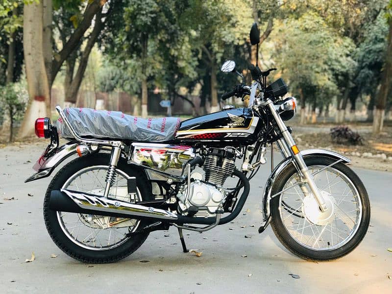 Honda CG 125 S 2025 Model Golden Number All Punjab 3