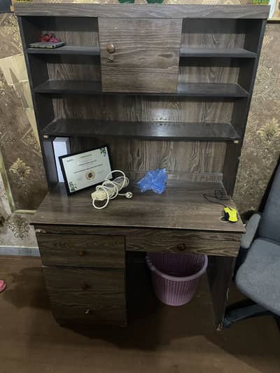 Best Computer Table with Cupboards