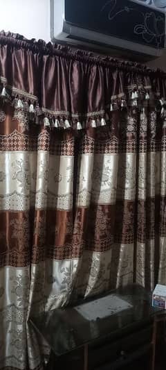 Two disgin blinds