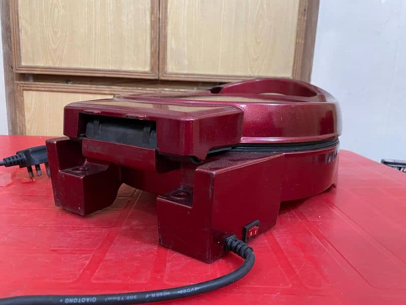 Tower Electric Medium Size Pizza Maker 10