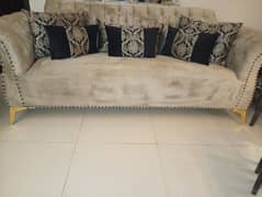 IAM selling all my designer furniture for lounge and draing room