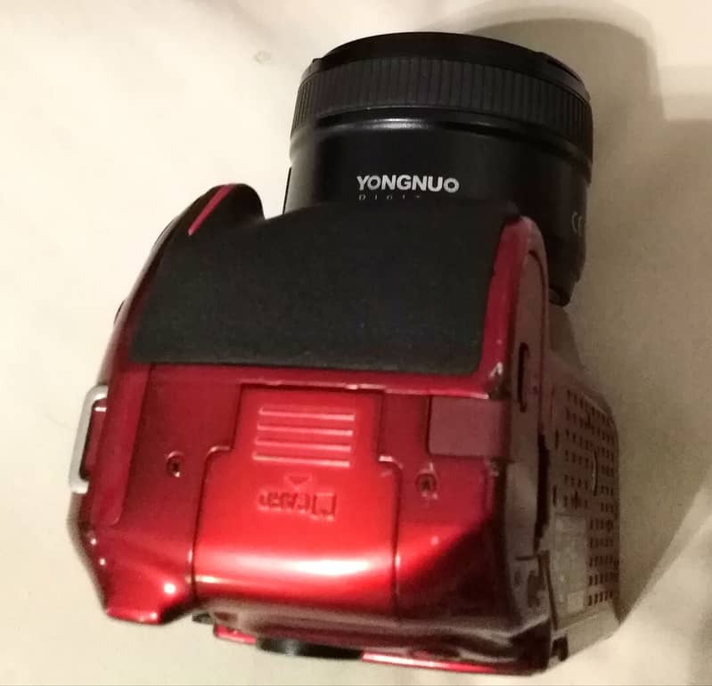 Nikon D5200 with 50mm F1.8 G Portait Lens, 1st Owner with Box 5