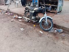 bike Ka engine main koi Kam nhi hai