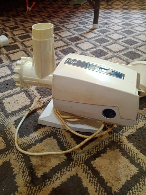 Electric meat mincer, slicer 3