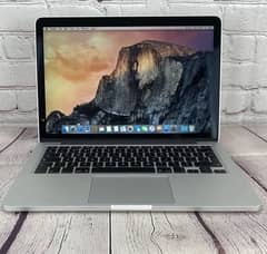 MACBOOK 2015 15” i7 16/256 with 2gb dedicated graphic card