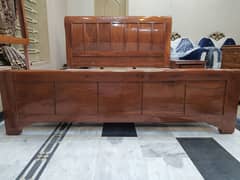 seesham pure wood bed set new not used 1 inch lasani ni use (call me)