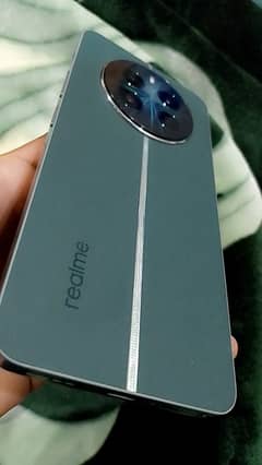 realme