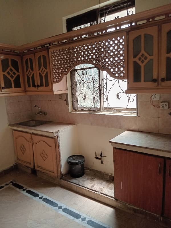 7 MARLA LOWER PORTION FOR RENT 10