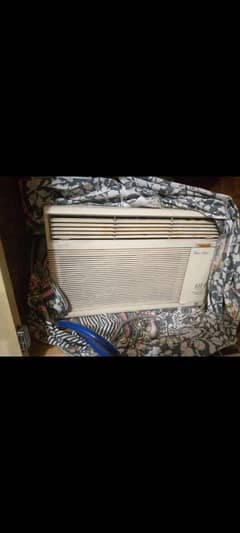SMALL ROOM AC